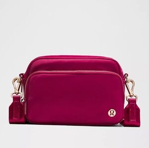 *NWT* LULULEMON Everywhere Belt Bag 2L With Metal Hardware, Color - Berry Rumble